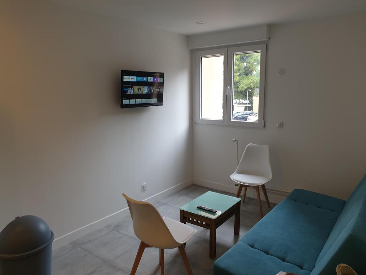 Appartements Renove 2023 Proche Aeroport 5Min, Gare Sncf 2 Min, Tramway Au Pied De L'Immeuble , Parking Possible, Renovated Apartments 2023 Near The Airport 5 Min, Train Station 2 Min, Tram Next To The Building 1 Min, Parking Possible Nice Exterior foto