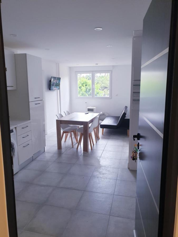 Appartements Renove 2023 Proche Aeroport 5Min, Gare Sncf 2 Min, Tramway Au Pied De L'Immeuble , Parking Possible, Renovated Apartments 2023 Near The Airport 5 Min, Train Station 2 Min, Tram Next To The Building 1 Min, Parking Possible Nice Exterior foto