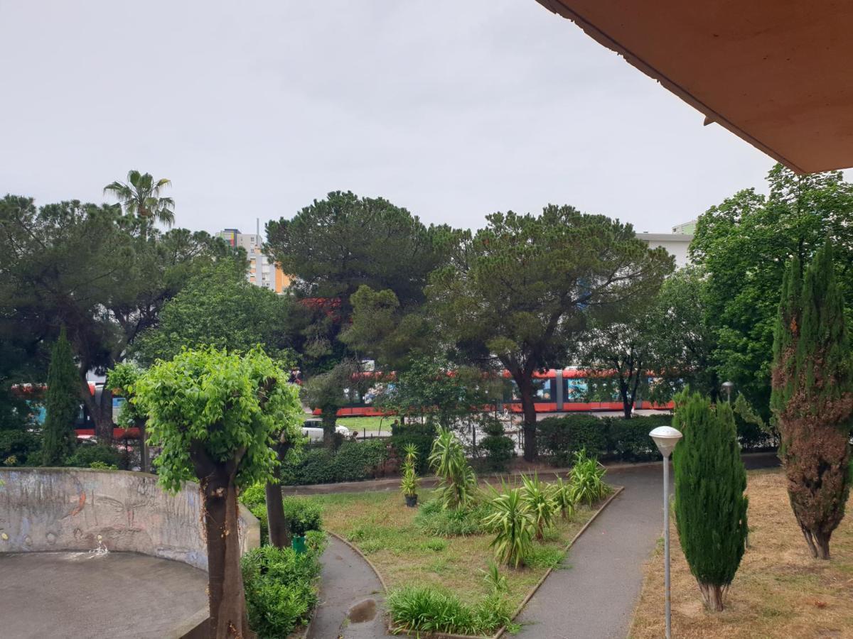 Appartements Renove 2023 Proche Aeroport 5Min, Gare Sncf 2 Min, Tramway Au Pied De L'Immeuble , Parking Possible, Renovated Apartments 2023 Near The Airport 5 Min, Train Station 2 Min, Tram Next To The Building 1 Min, Parking Possible Nice Exterior foto