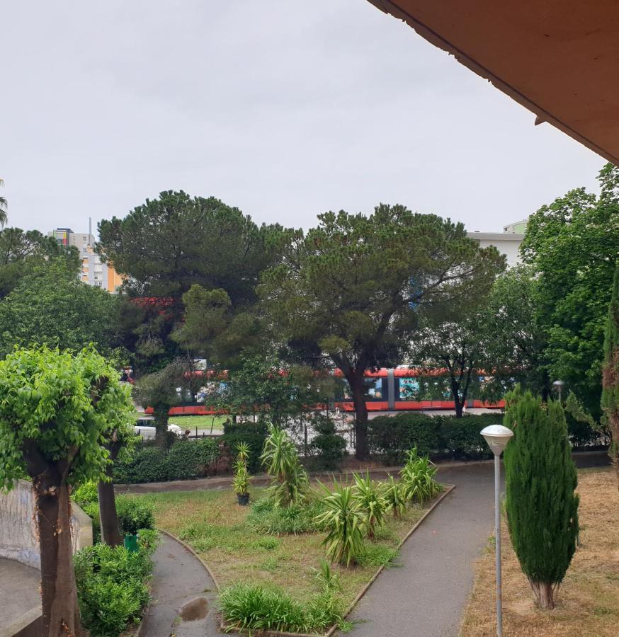 Appartements Renove 2023 Proche Aeroport 5Min, Gare Sncf 2 Min, Tramway Au Pied De L'Immeuble , Parking Possible, Renovated Apartments 2023 Near The Airport 5 Min, Train Station 2 Min, Tram Next To The Building 1 Min, Parking Possible Nice Exterior foto