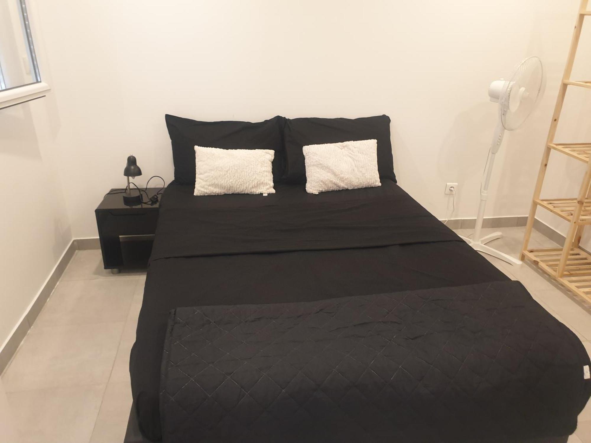 Appartements Renove 2023 Proche Aeroport 5Min, Gare Sncf 2 Min, Tramway Au Pied De L'Immeuble , Parking Possible, Renovated Apartments 2023 Near The Airport 5 Min, Train Station 2 Min, Tram Next To The Building 1 Min, Parking Possible Nice Quarto foto
