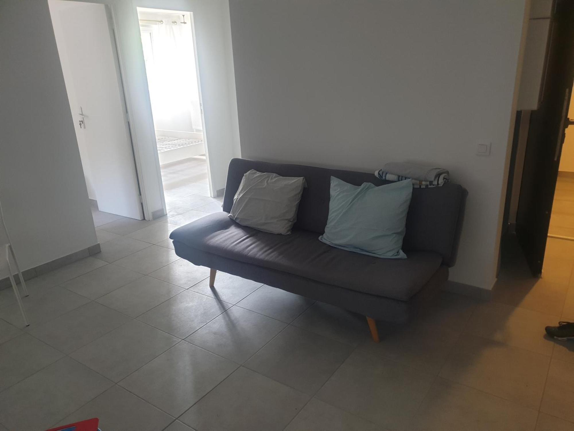 Appartements Renove 2023 Proche Aeroport 5Min, Gare Sncf 2 Min, Tramway Au Pied De L'Immeuble , Parking Possible, Renovated Apartments 2023 Near The Airport 5 Min, Train Station 2 Min, Tram Next To The Building 1 Min, Parking Possible Nice Quarto foto