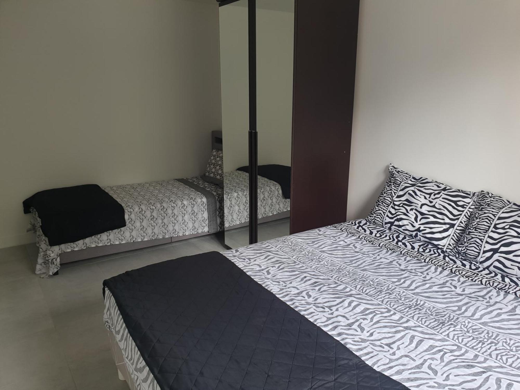 Appartements Renove 2023 Proche Aeroport 5Min, Gare Sncf 2 Min, Tramway Au Pied De L'Immeuble , Parking Possible, Renovated Apartments 2023 Near The Airport 5 Min, Train Station 2 Min, Tram Next To The Building 1 Min, Parking Possible Nice Quarto foto